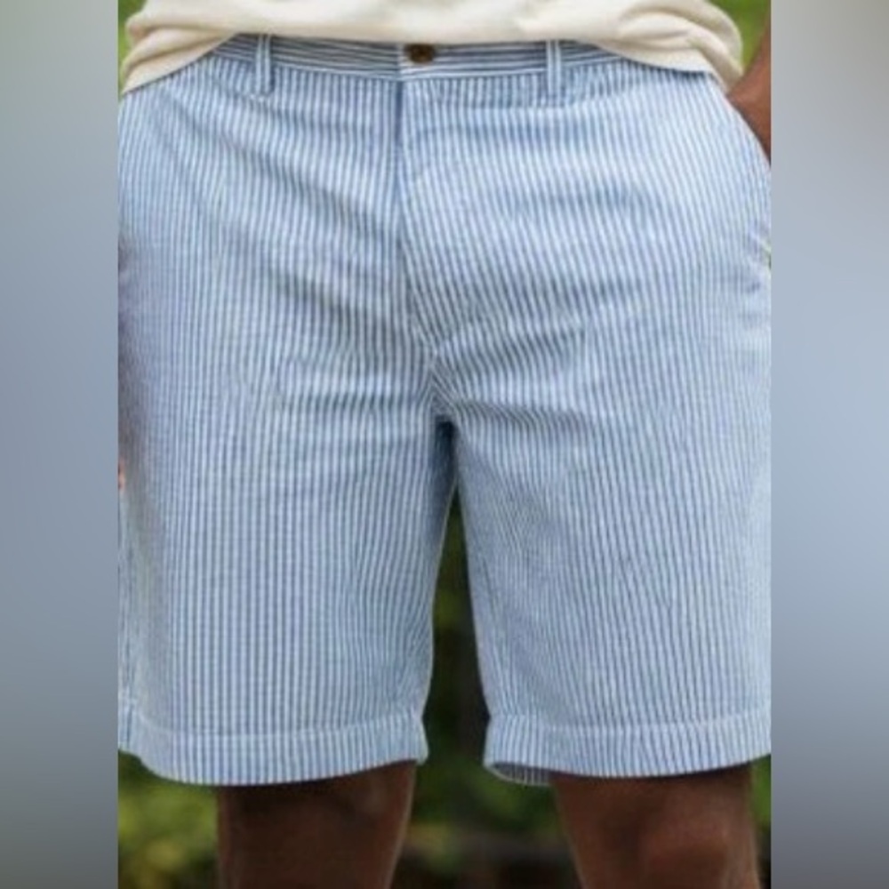 Youth Boy’s Vineyard Vines Seersucker Blue White Shorts Size 12